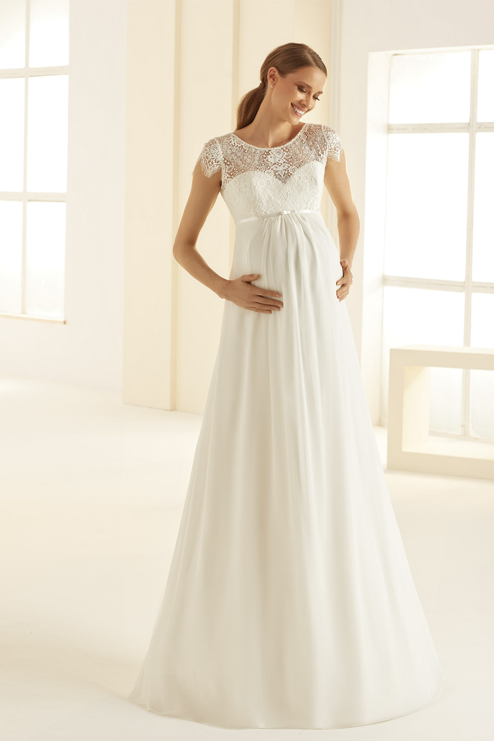 bianco-evento-bridal-dress-bernadette-_1__3GFAHym3cHZ5HT