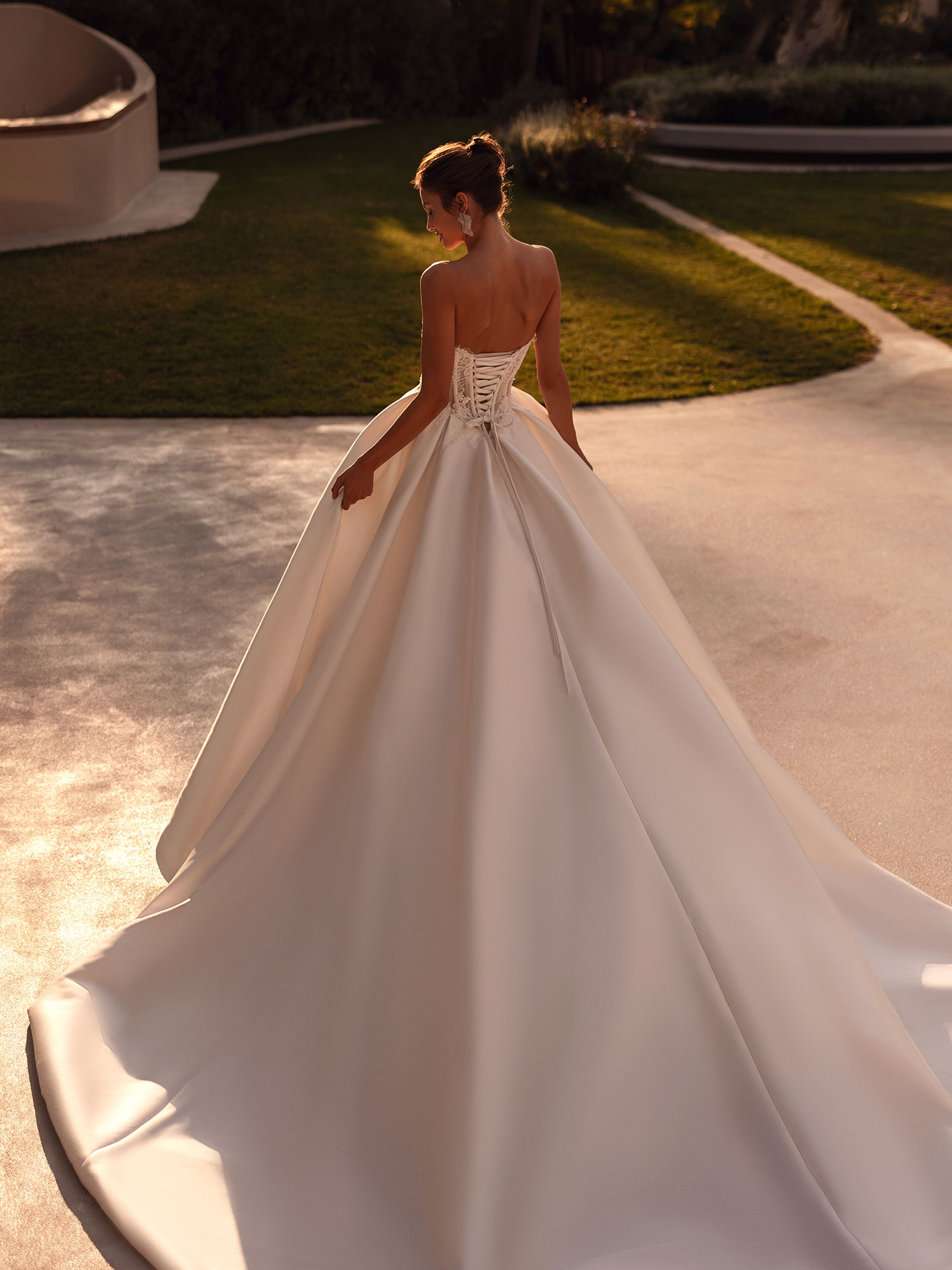 Brautkleid 77683 โ Bild 4