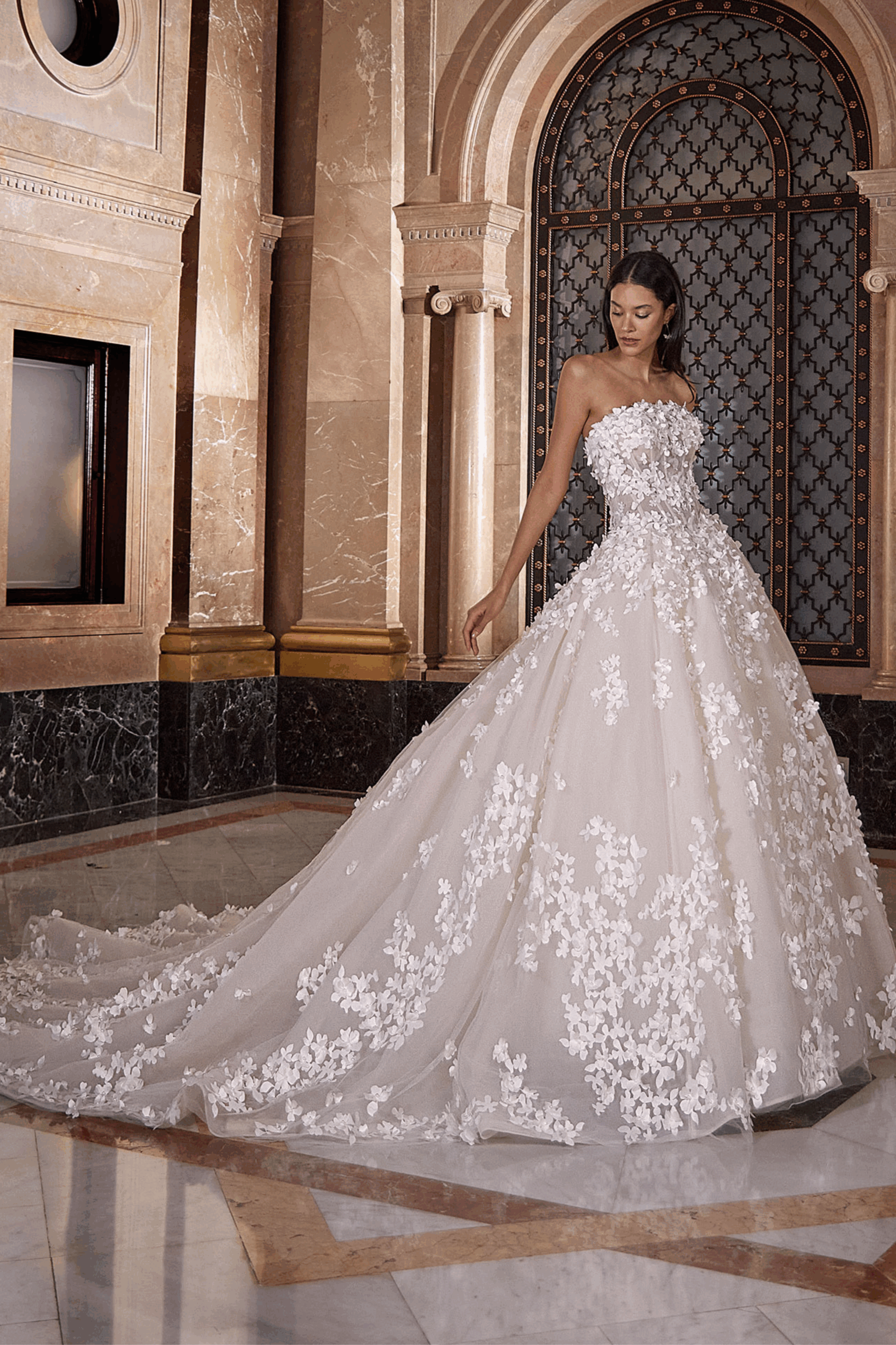 Brautkleid 77598 โ Bild 2