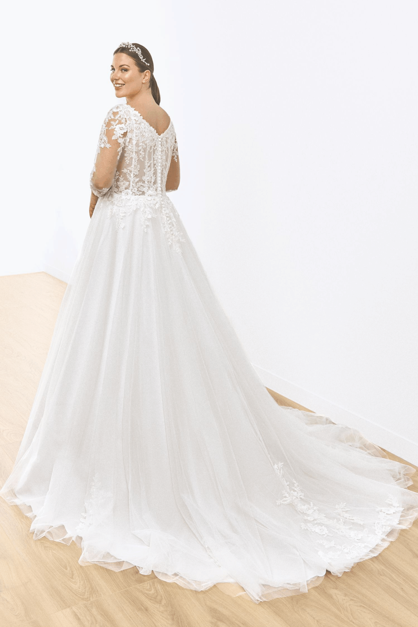 Brautkleid 76663 โ Bild 2