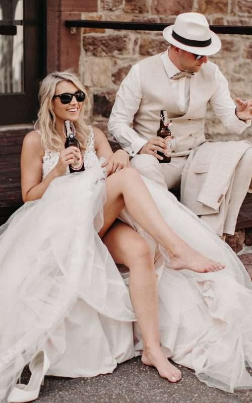 Hochzeitskleider/ Brautkleider Referenz glückliche Brautpaare