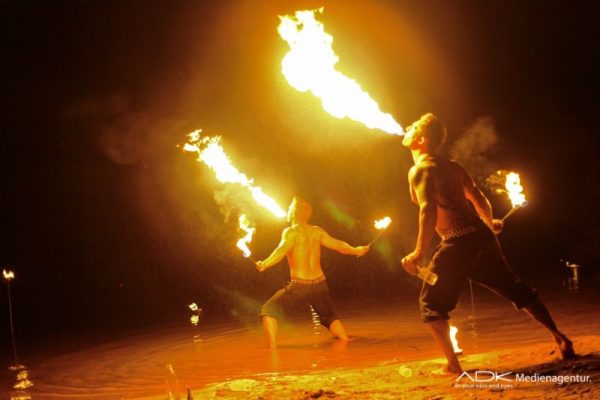 Hochzeitsfeuershow-3-4_800x800