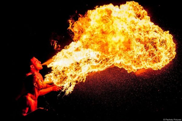 feuerspucker mit copyright 800x800