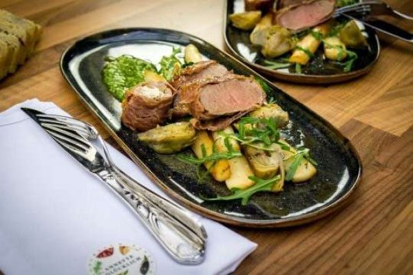 gluecklich catering fleisch 800x800